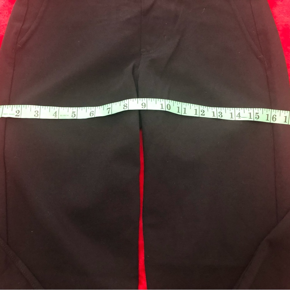 🌼🌼🌼🌼Black heavy leggings by Liverpool🌼🌼Size 8/29. Like new🌼🌼 - Picture 5 of 8